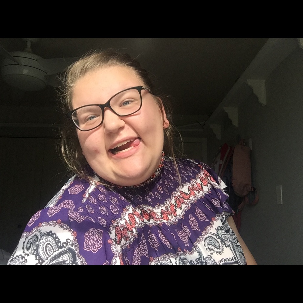 Meet your Posher, Emma